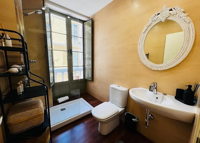 Daire New Center Madre De Dio's Premium *